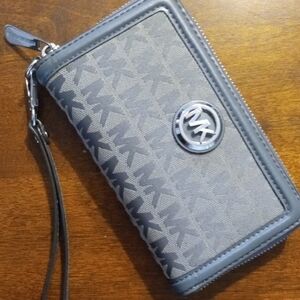 NWOT Michael Kors Charcoal Wallet